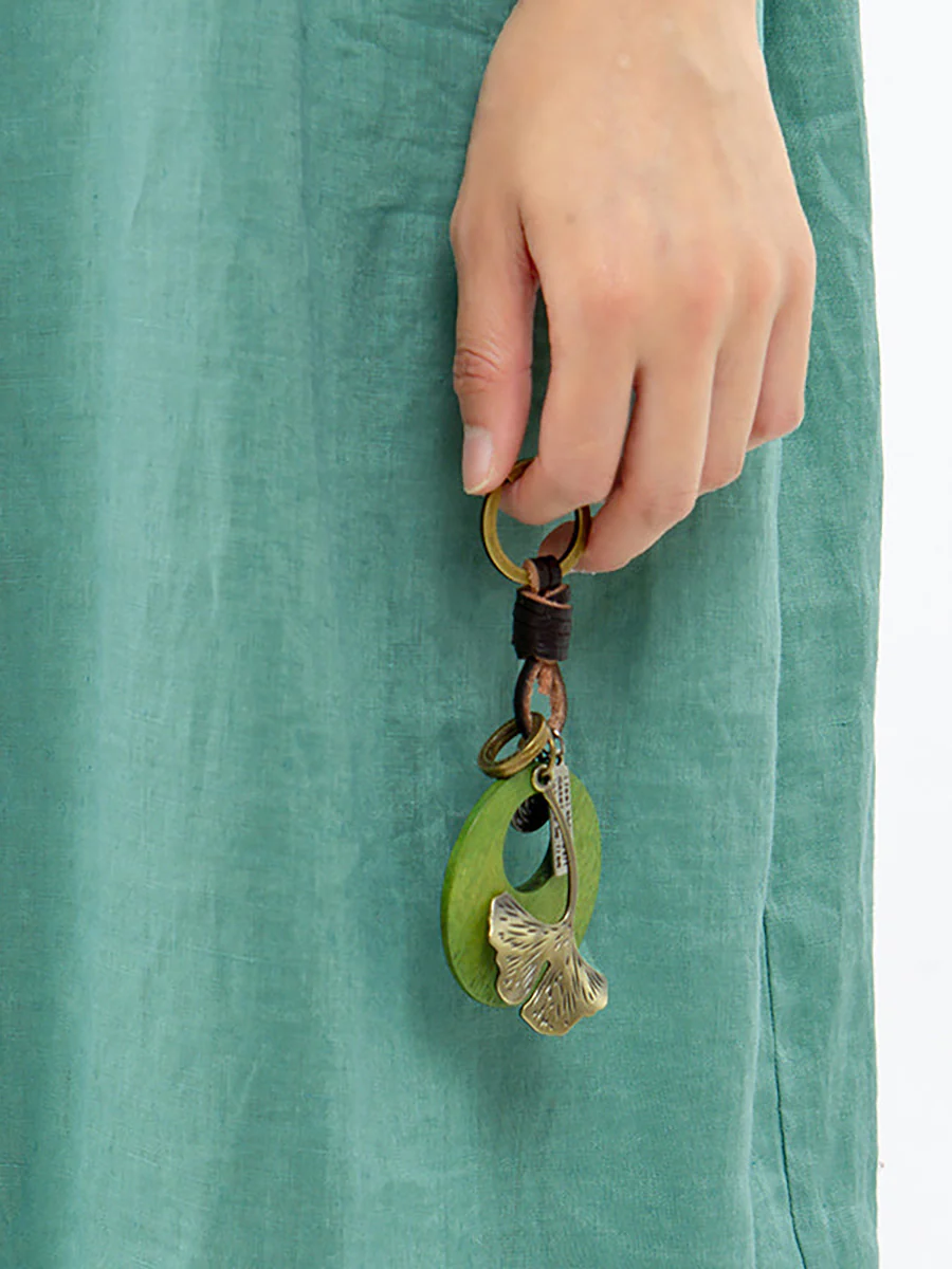 Buykud Ginkgo Leaf Simple Personality Retro Car Keychain - Image 8