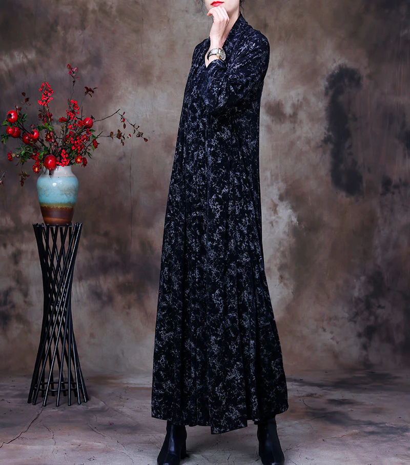 Plus-Size Women Vintage Floral V-Neck Loose Dress - Image 6