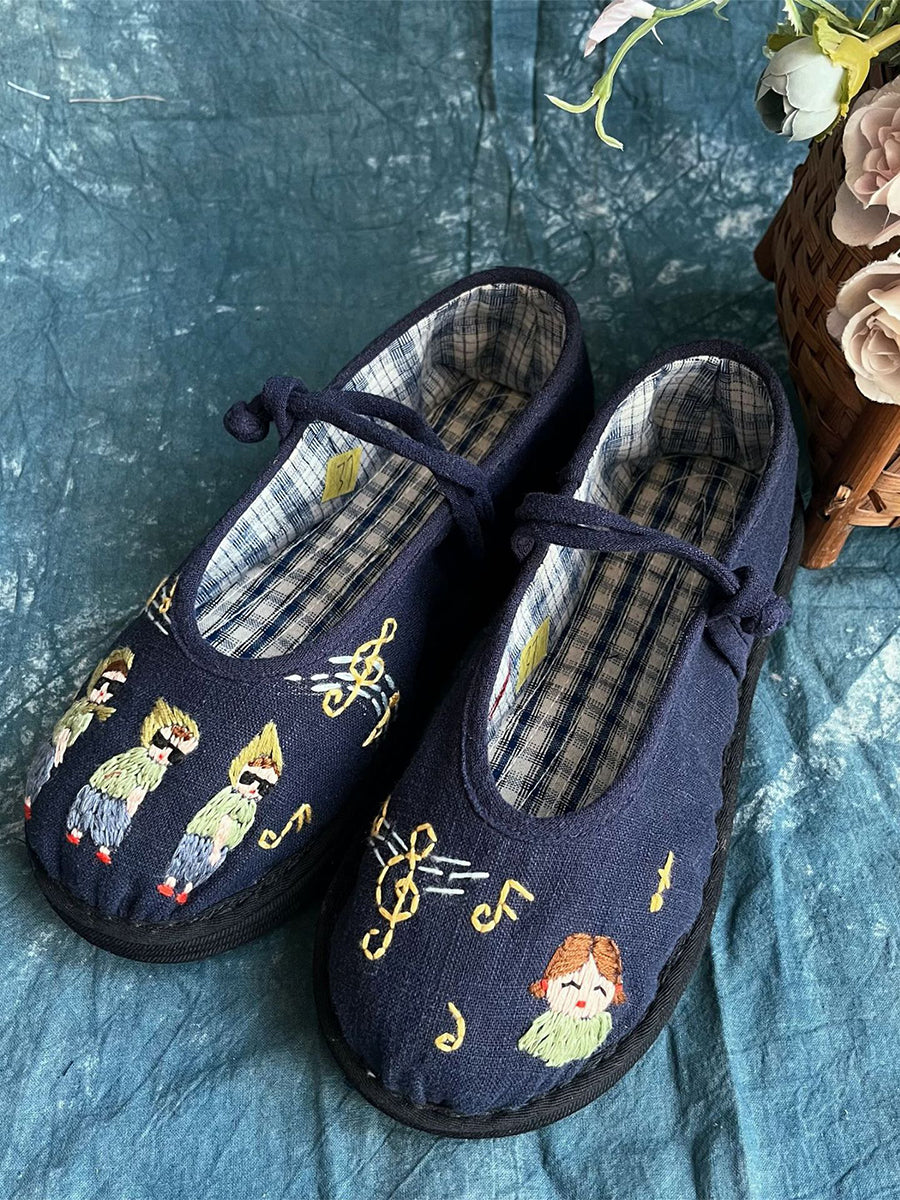 Women Vintage Cartoon Embroidery Cloth Shoes - Image 4
